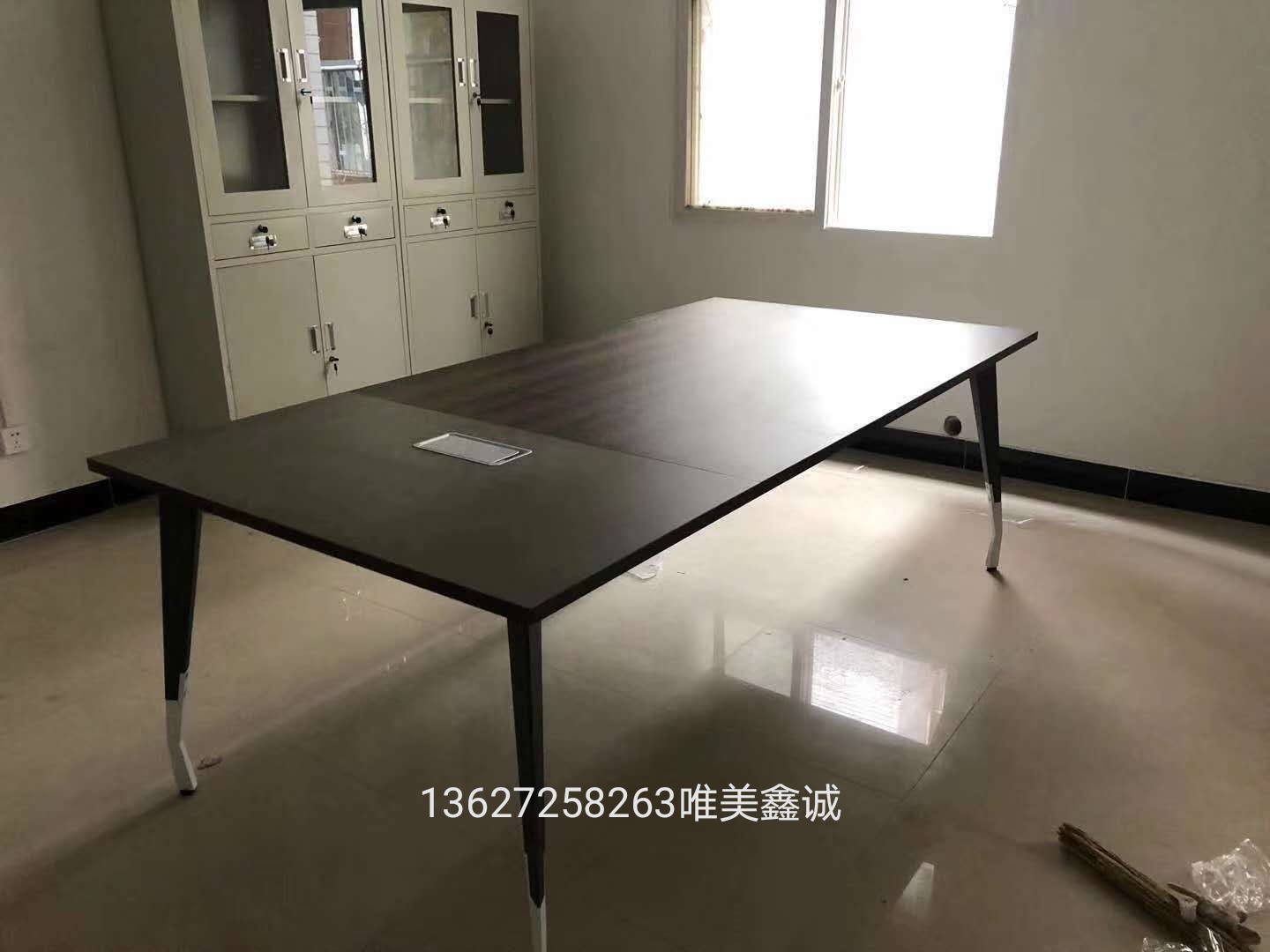 鋼架會(huì)議桌WM-BC-2028