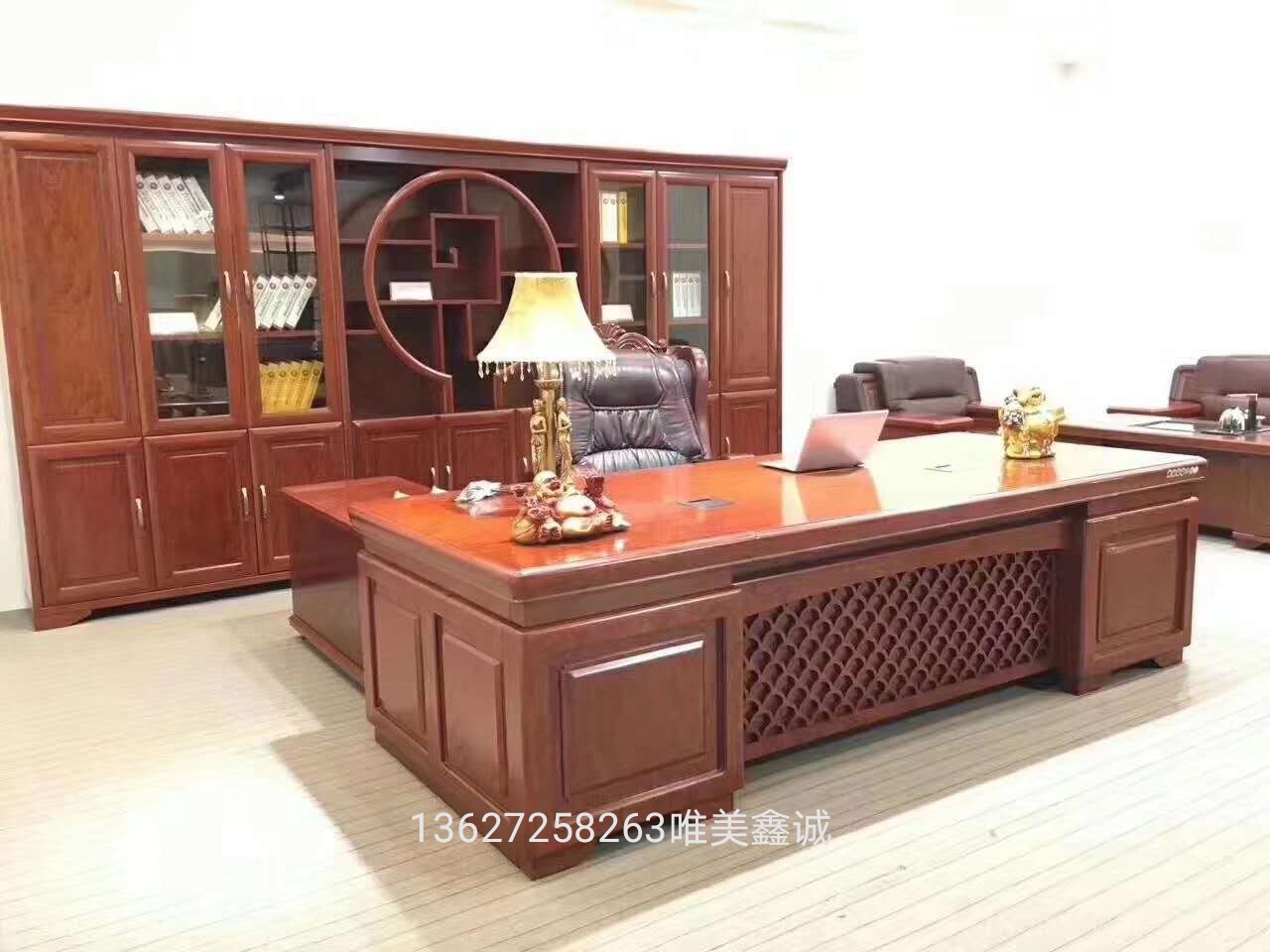  實木大班臺WM-BC-28105