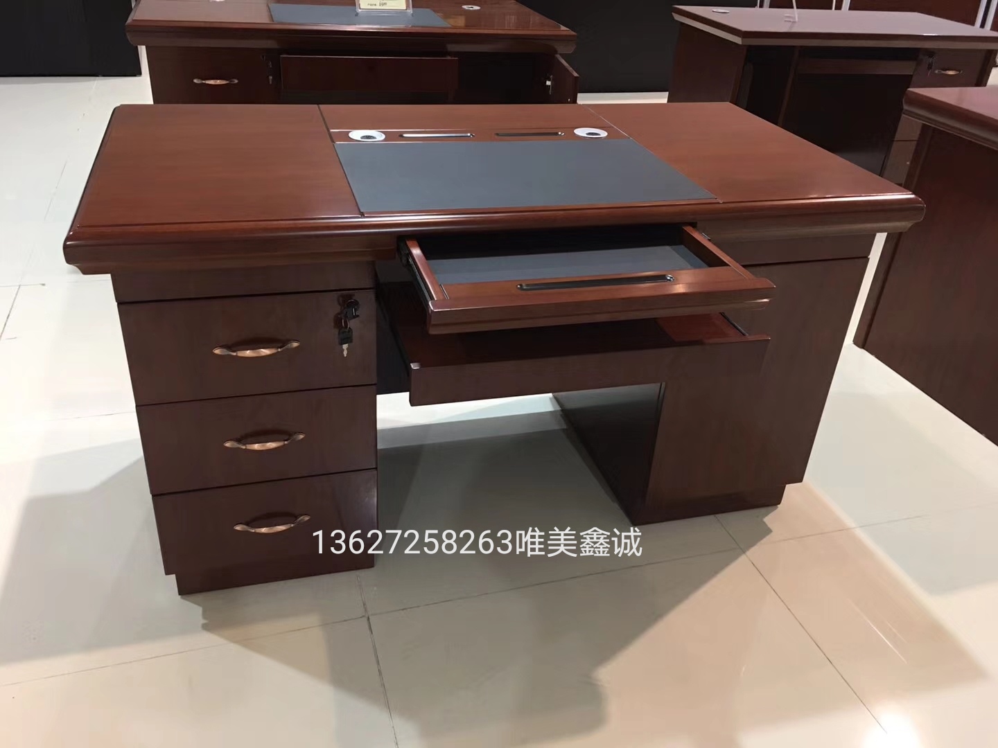 1.4米油漆木皮電腦辦公桌
