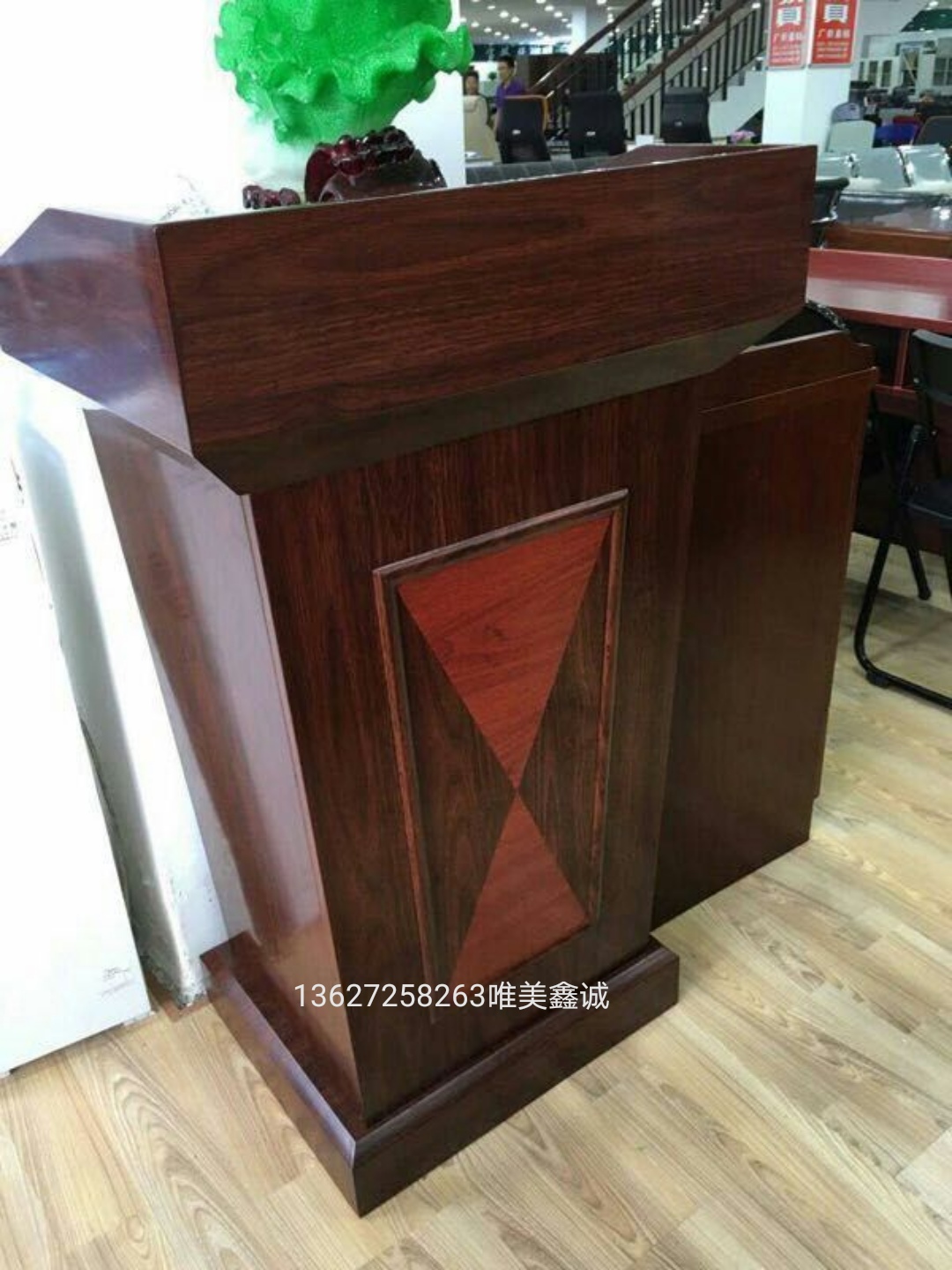 油漆演講臺WM-QRY-02
